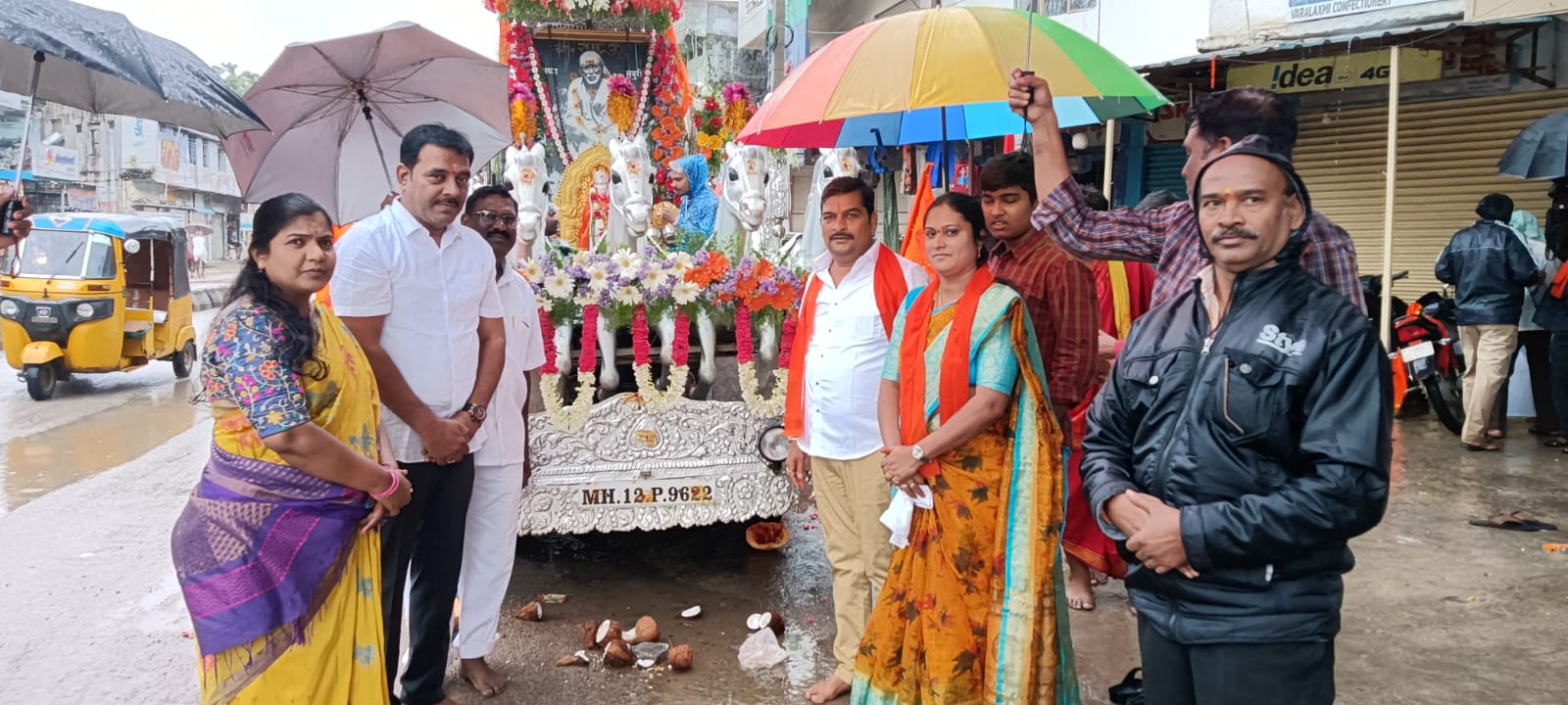 గురుపౌర్ణ‌మి సంద‌డి @ తాండూరు..!
