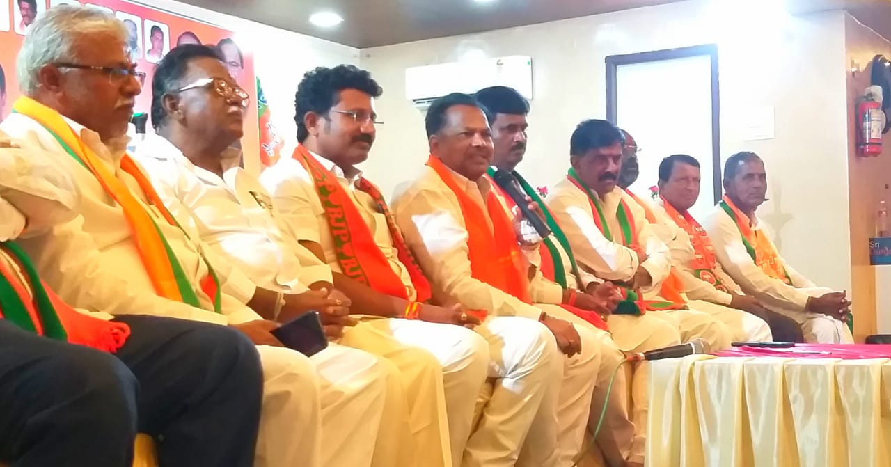 కేసిఆర్ అవినీతికి బీజేపీ చెక్..!