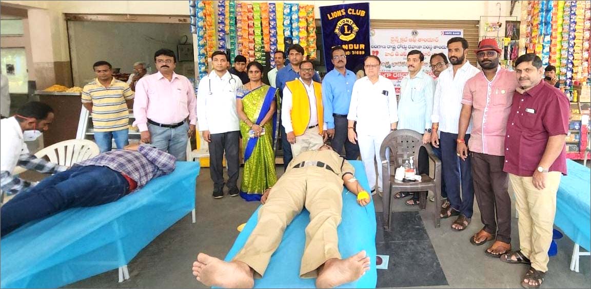 రక్తదాతలందరు ప్రాణదాతలే
