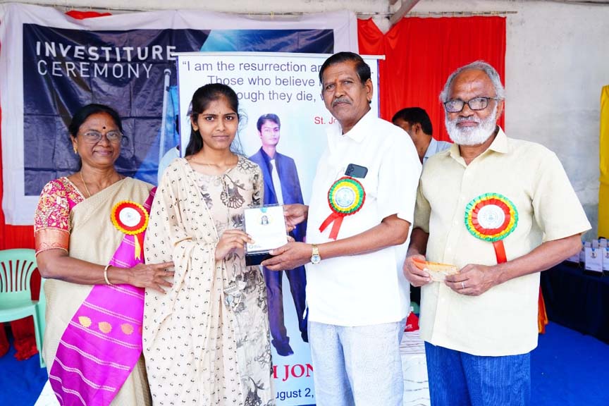 దేశం, త‌ల్లిదండ్రుల‌పై ప్రేమ‌ను పెంచుకోవాలి