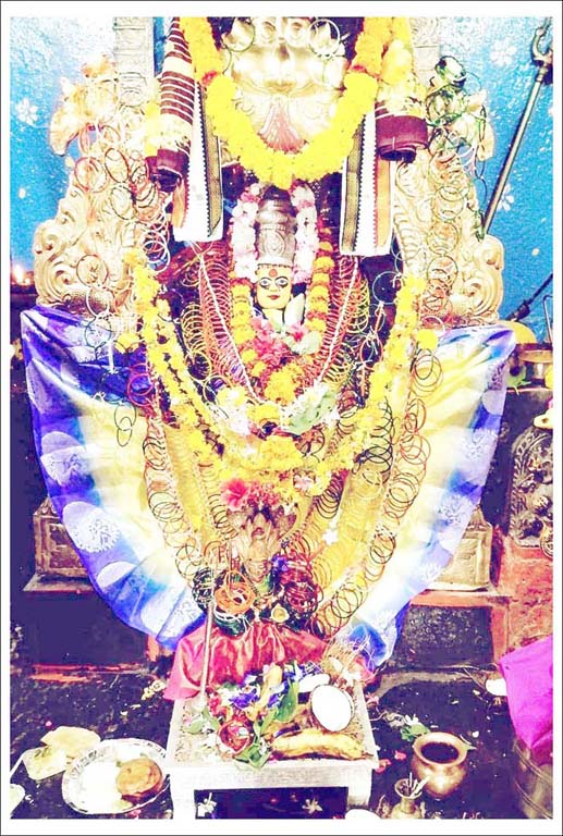 రేణుకా ఎల్ల‌మ్మ‌కు గాజుల మాల‌