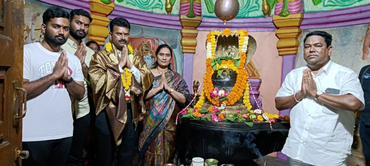 భూకైలాస్‌లో జిల్లా ఎస్పీ నంద్యాల కోటిరెడ్డి పూజలు