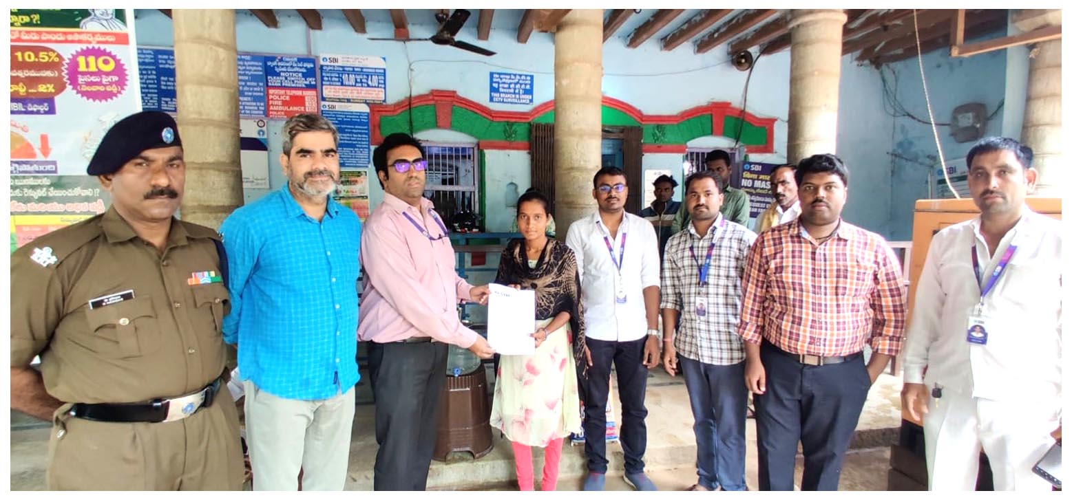 పేద మ‌హిళ‌కు జీవ‌న్ జ్యోతి బీమా యోజ‌న భ‌రోసా