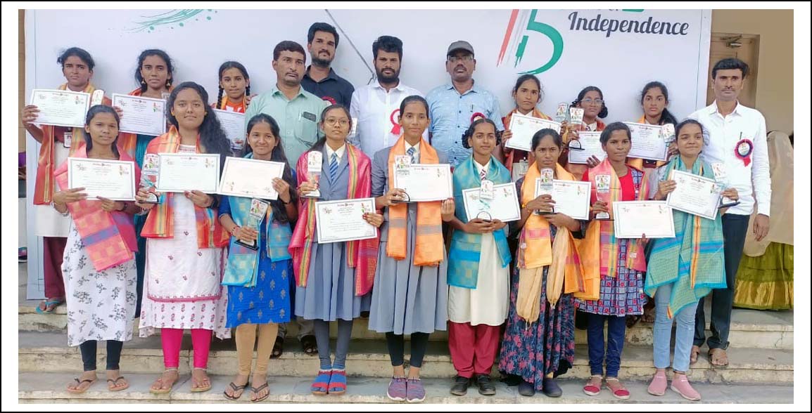 అద‌ర‌గొట్టిన బాల‌క‌వులు