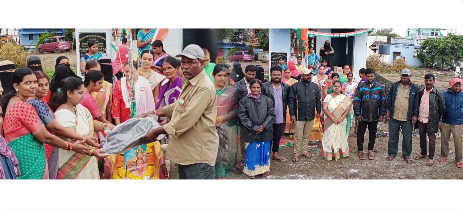 పారిశుద్ధ్య కార్మికుల సేవ‌లు మ‌రువ‌లేనివి
