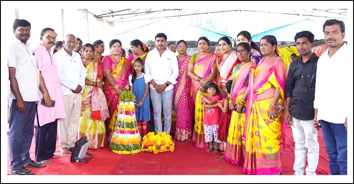 పూల పండ‌గ‌కు వైభ‌వం..!