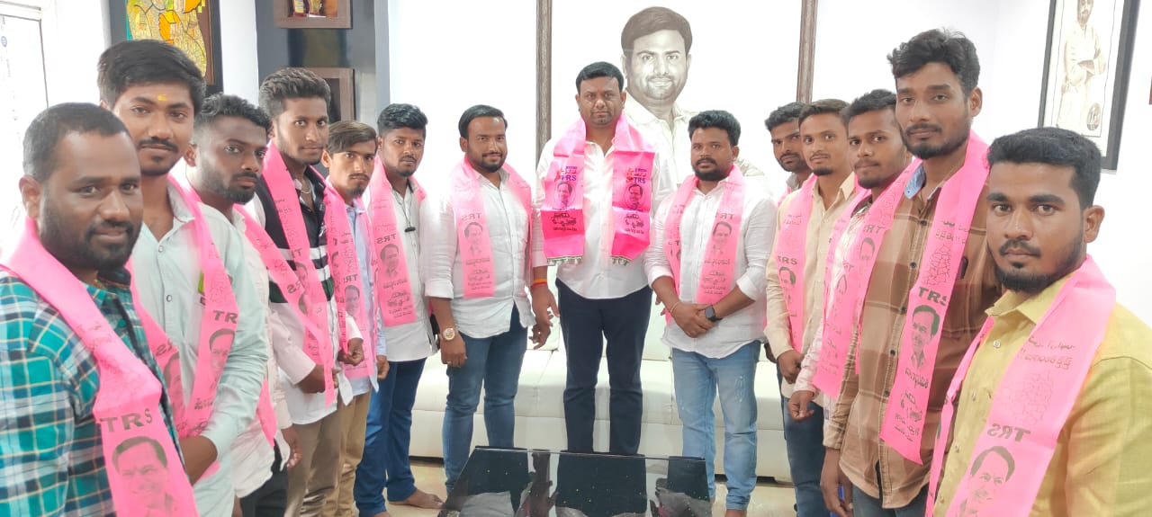 టీఆర్ఎస్‌ బ‌లోపేతానికి కృషి చేయండి