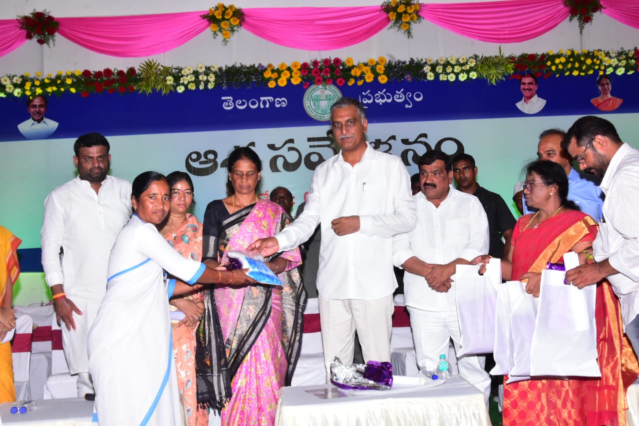 దసరాకు పల్లె దవఖానలు