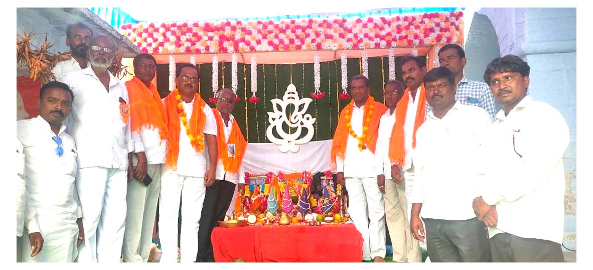 ప్ర‌పంచ మ‌నుగ‌డ‌లో విశ్వ‌క‌ర్మ‌లు మార్గ‌ద‌ర్శ‌కులు