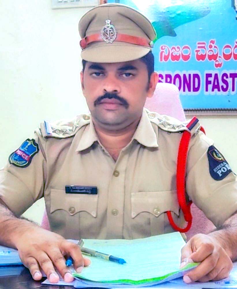 పండ‌గ‌కు ఊరెళితే.. జాగ్ర‌త్త‌..!
