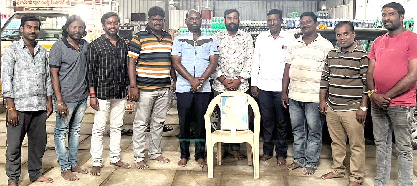 గాంధీని అసురుడిగా చిత్రీకరణ అవమానకరం