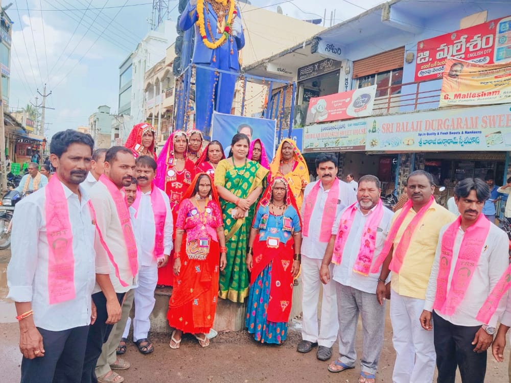 గిరిజ‌నుల‌కు మ‌రుపురాని స‌ర్కారు కానుక