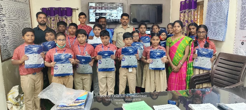భావి శాస్త్ర వేత్తలుగా ఎదగాలి