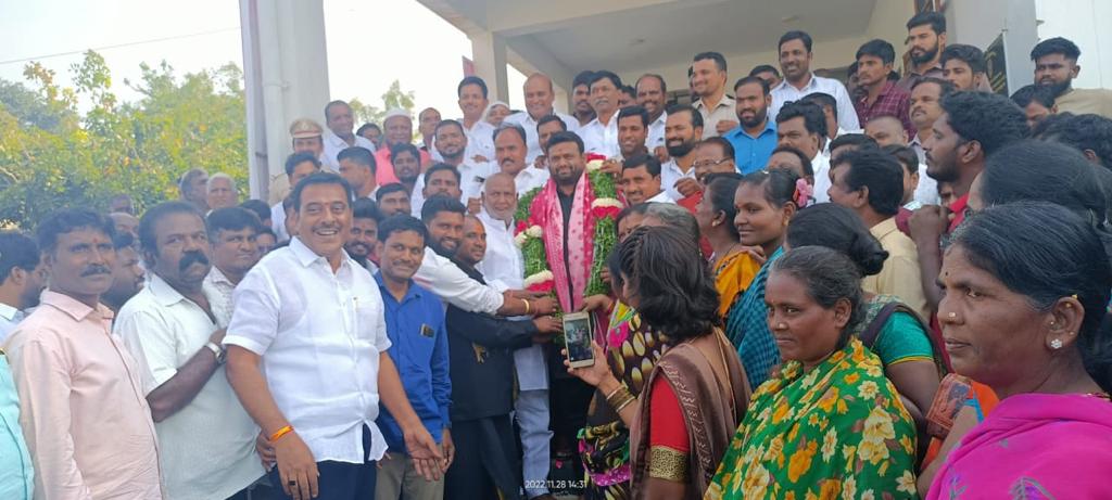బీసీ భవన్ కు నిధుల ఘనత ఎమ్యెల్యేదే