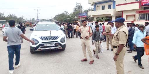 పత్రాలు లేని వాహనాలను నడపరాదు