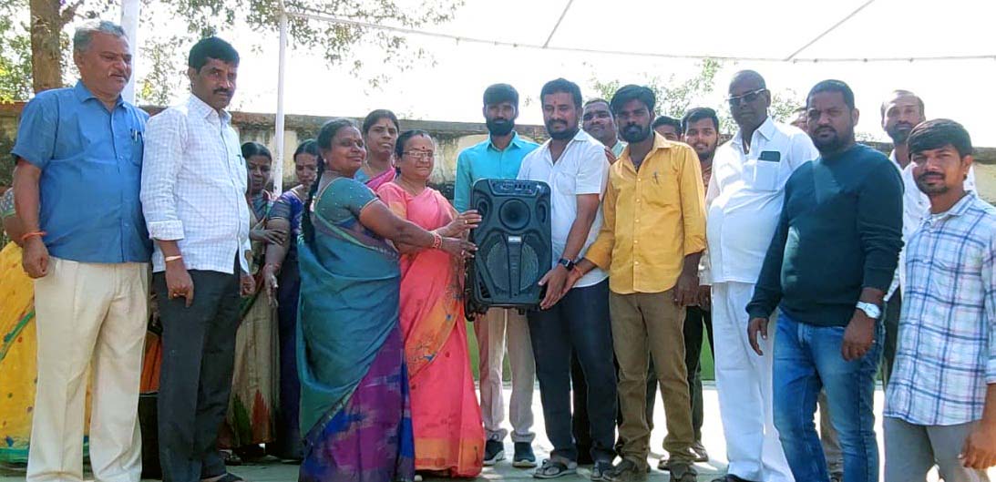 స్వామి వివేకానందడు మాకు స్పూర్తి