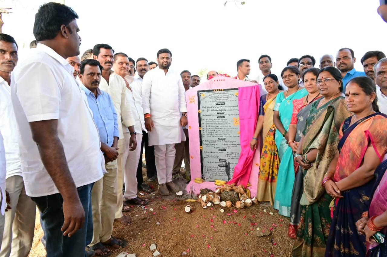 రైతుల సంక్షేమానికి ప్రాధాన్యం