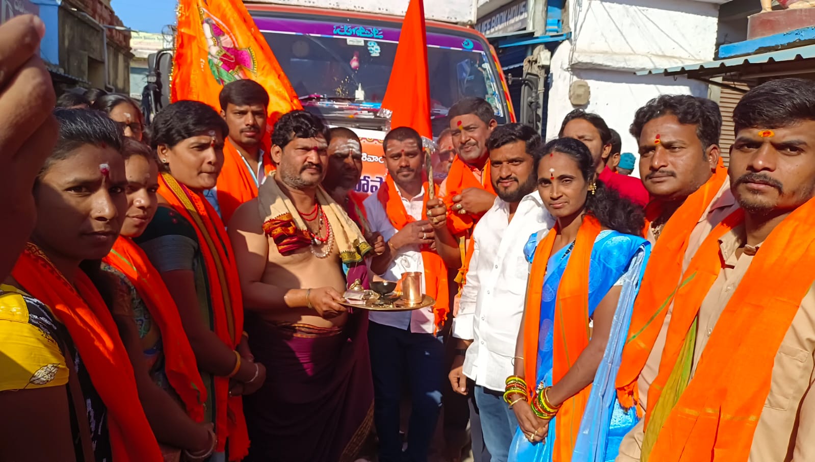 శివ పాదయాత్రతో సౌభగ్యాలు