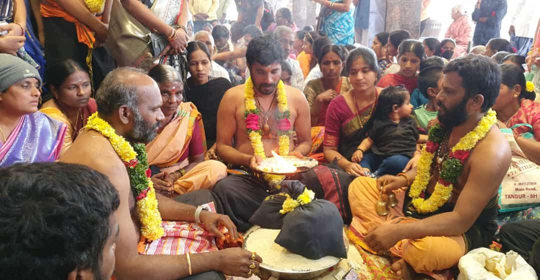 వైభవంగా అయ్యప్ప ఇరుముడి
