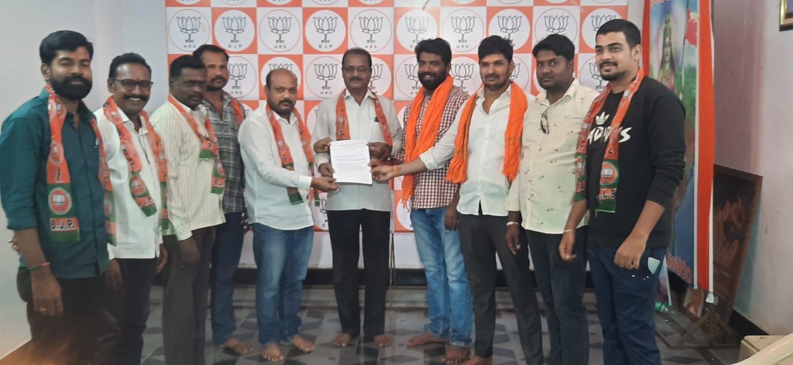 బీజేపీ బలోపేతానికి కృషి చేయాలి
