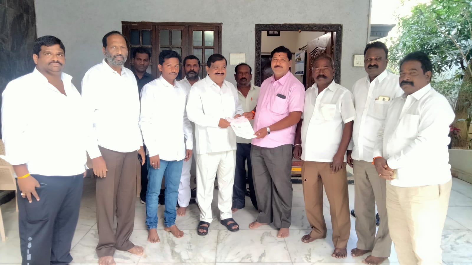 సీఎంఆర్ఎఫ్ పేదల ఆరోగ్యానికి భరోసా