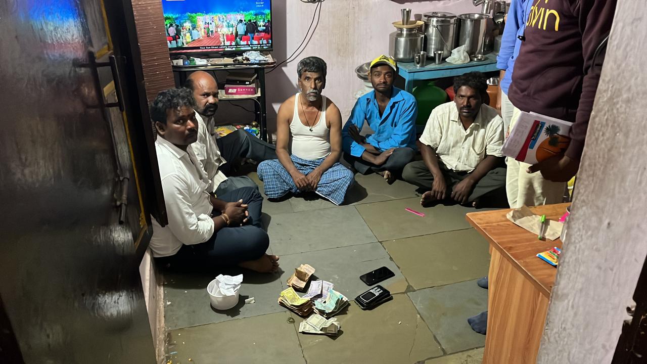 మట్కా స్థావరంపై దాడి