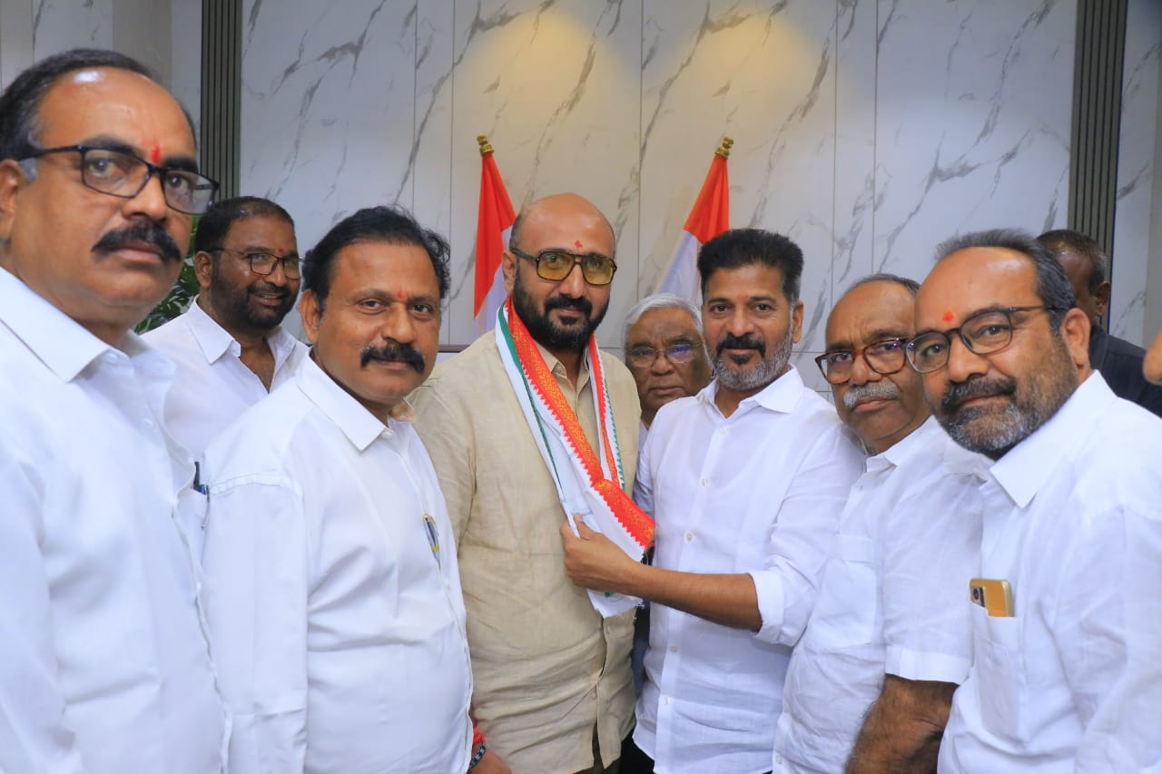 సొంత గూటికి చేరిన మాజీ జెడ్పీటీసీ