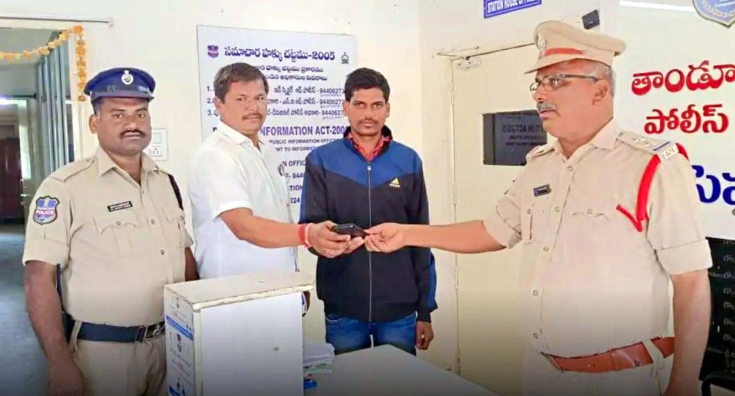 సూపర్ కానిస్టేబుళ్లు..!