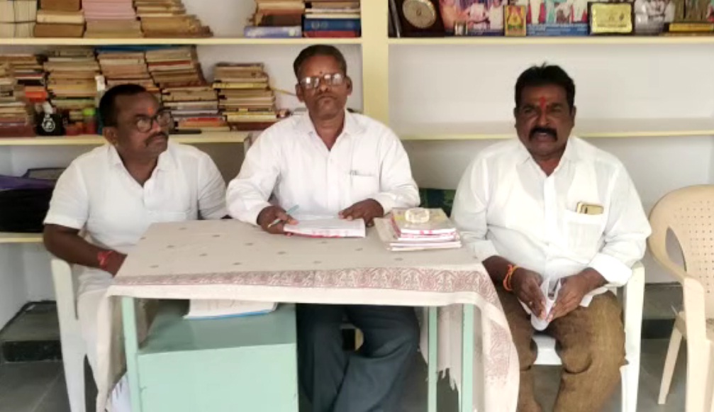 6న కామదహనం, 7న హోలీ