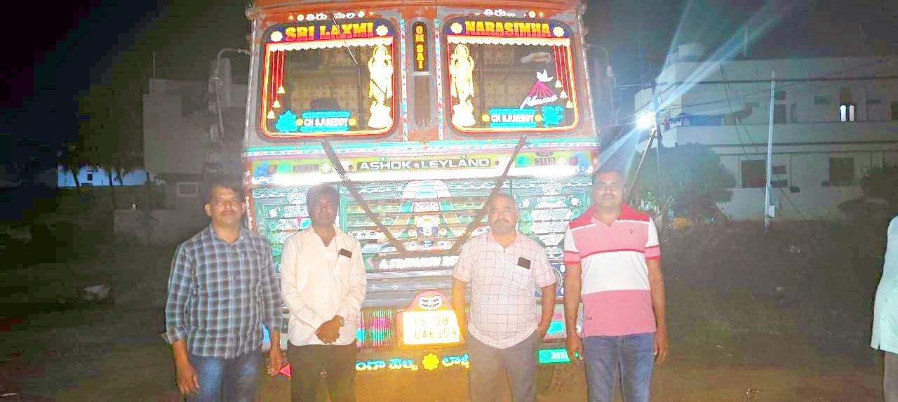 లారీ దొరికేసింది..!