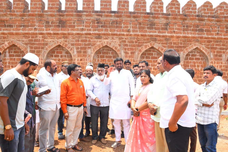 రంజాన్ ప్రార్థనలకు పకడ్బందీ ఏర్పాట్లు