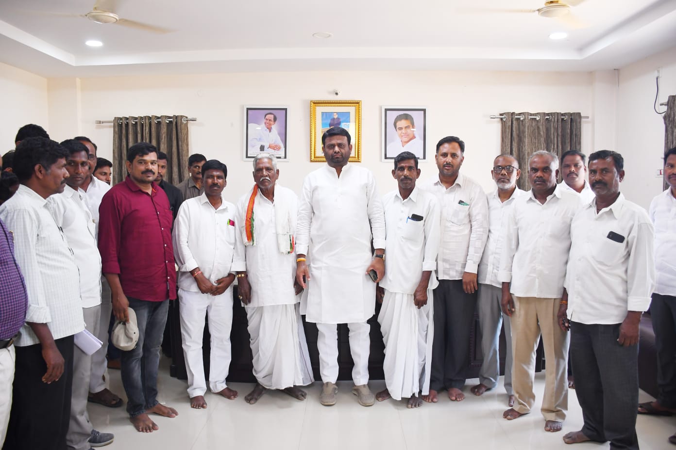 శివకుమార్‌పై సస్పెన్షన్ ఎత్తివేయించండి