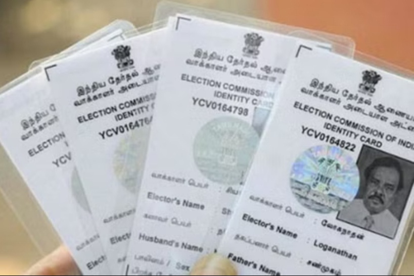 రెండు చోట్ల ఓటున్న వారికి నోటీసులు