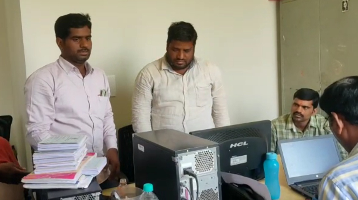 అవినీతి సైట్ ఇంజనీర్..!