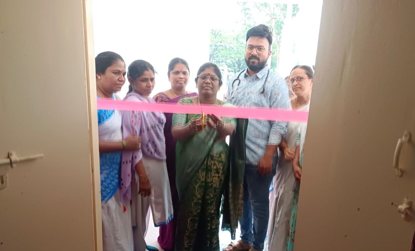 కంటి వెలుగు పేదలకు వరం