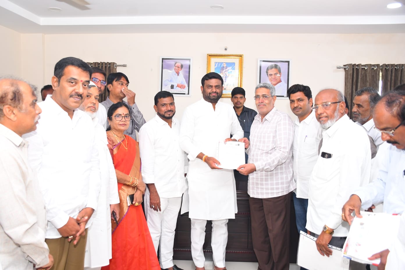 అర్హులైన పేదలకే క్రమబద్దీకరణ పట్టాలు