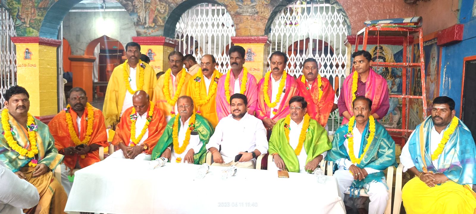 వీరశైవులను ఓబీసీలో చేర్చేందుకు కృషి