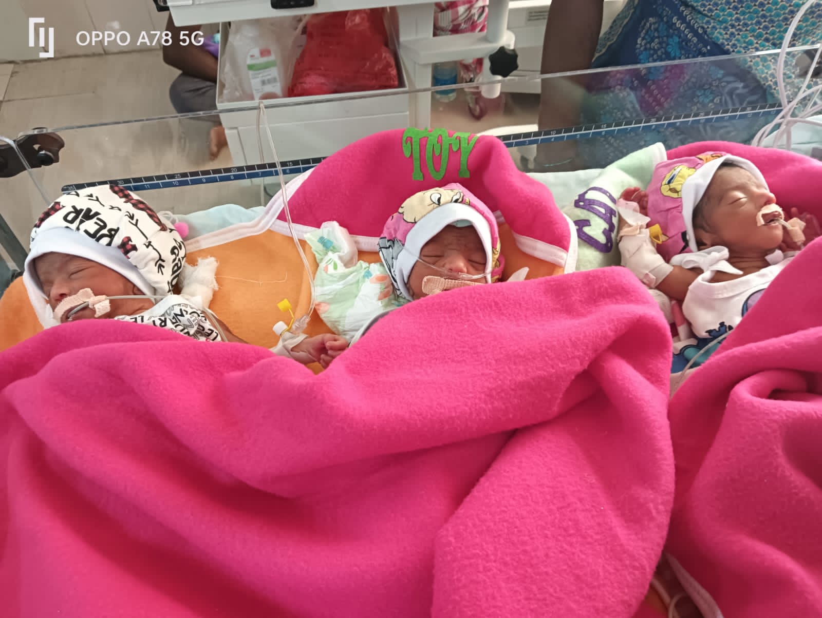 ఒకే డెలివరిలో ముగ్గురు..!
