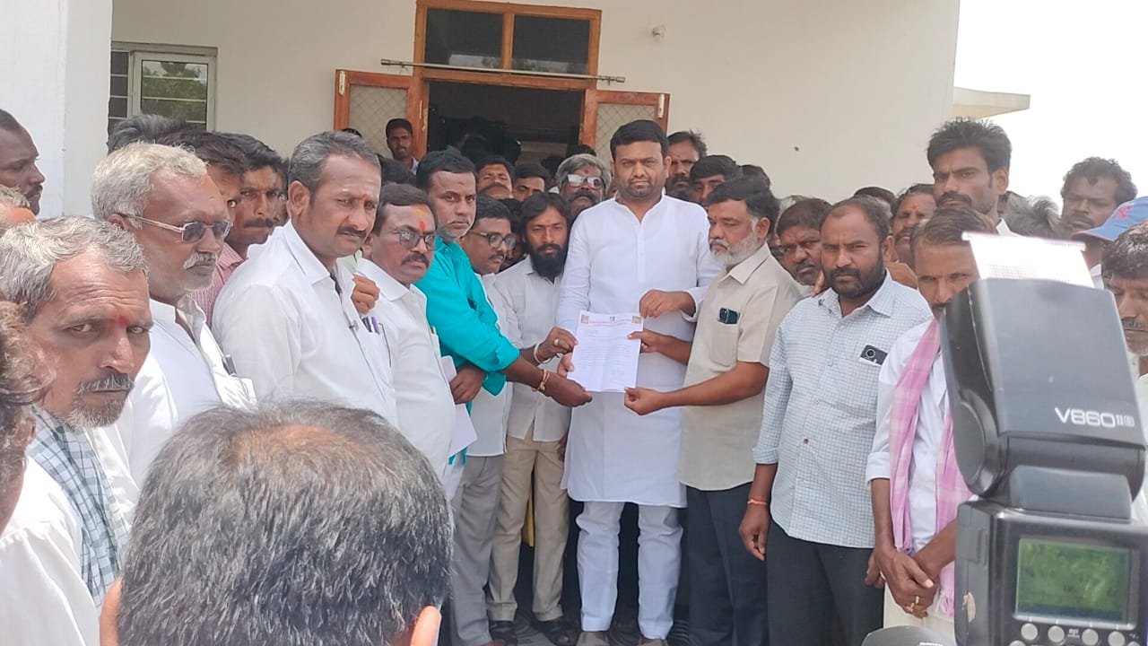 గొల్ల కురుమలు ఆధైర్య పడొద్దు..!