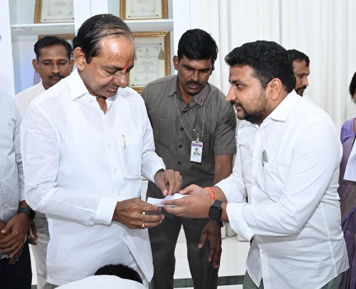 సేవ చేస్తున్న అవకాశం ఇవ్వండి