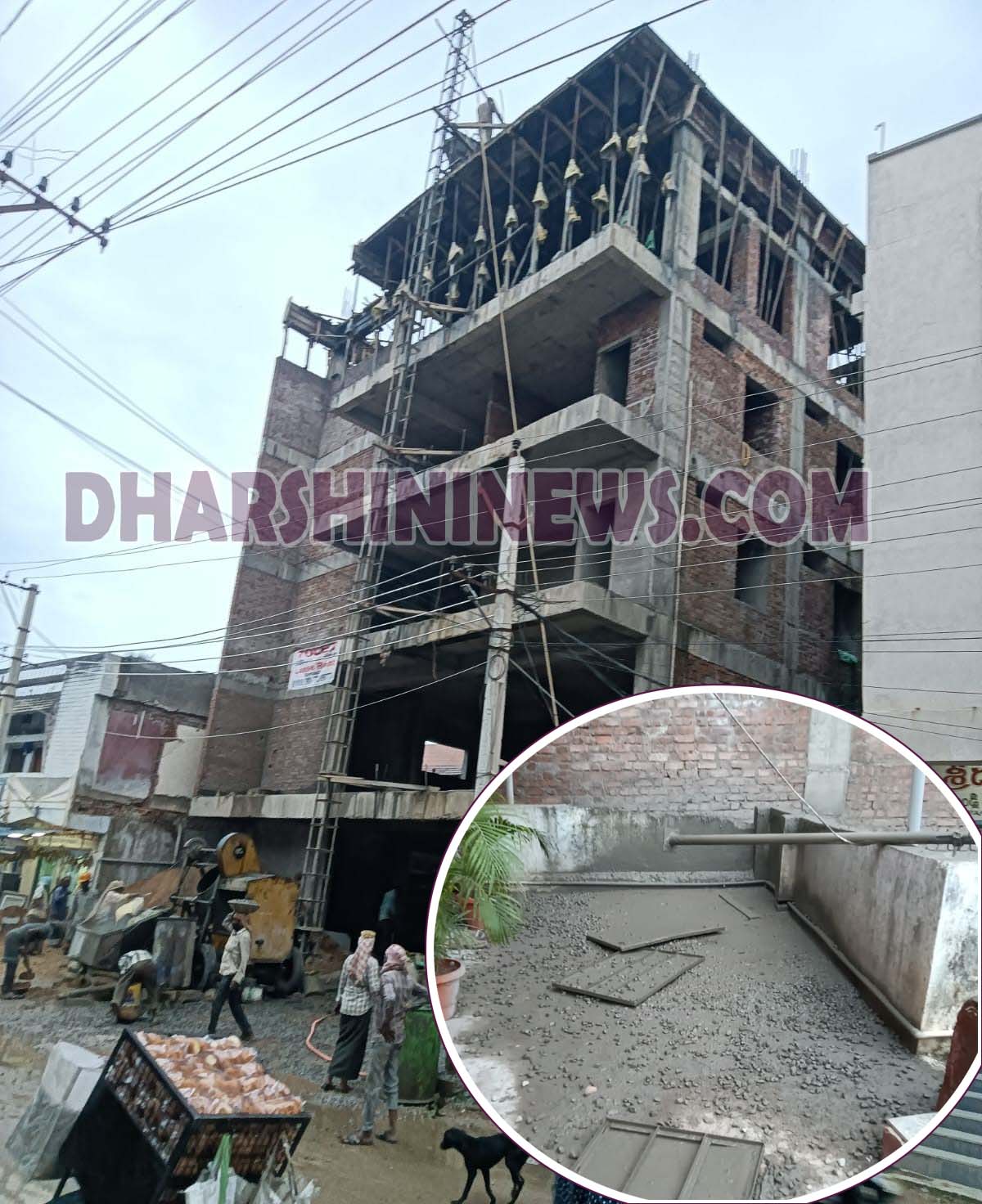 కుప్పకూలిన బిల్డింగ్ స్లాబ్..!