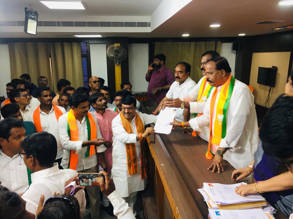 ఎమ్మెల్యేగా అవకాశం ఇవ్వండి..!