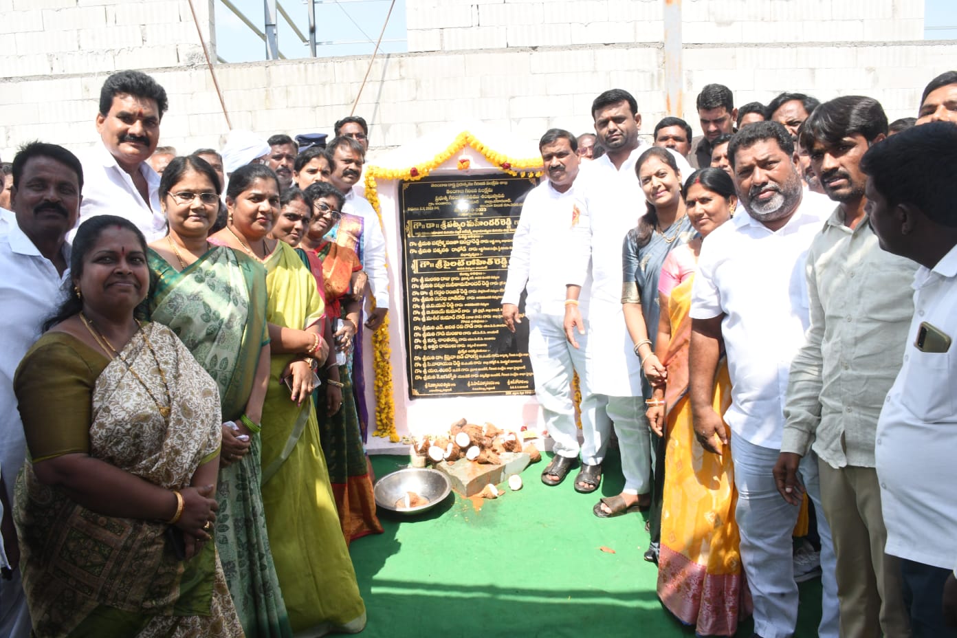 అభివృద్ధికి బీఆర్ఎస్ సర్కారు అండ
