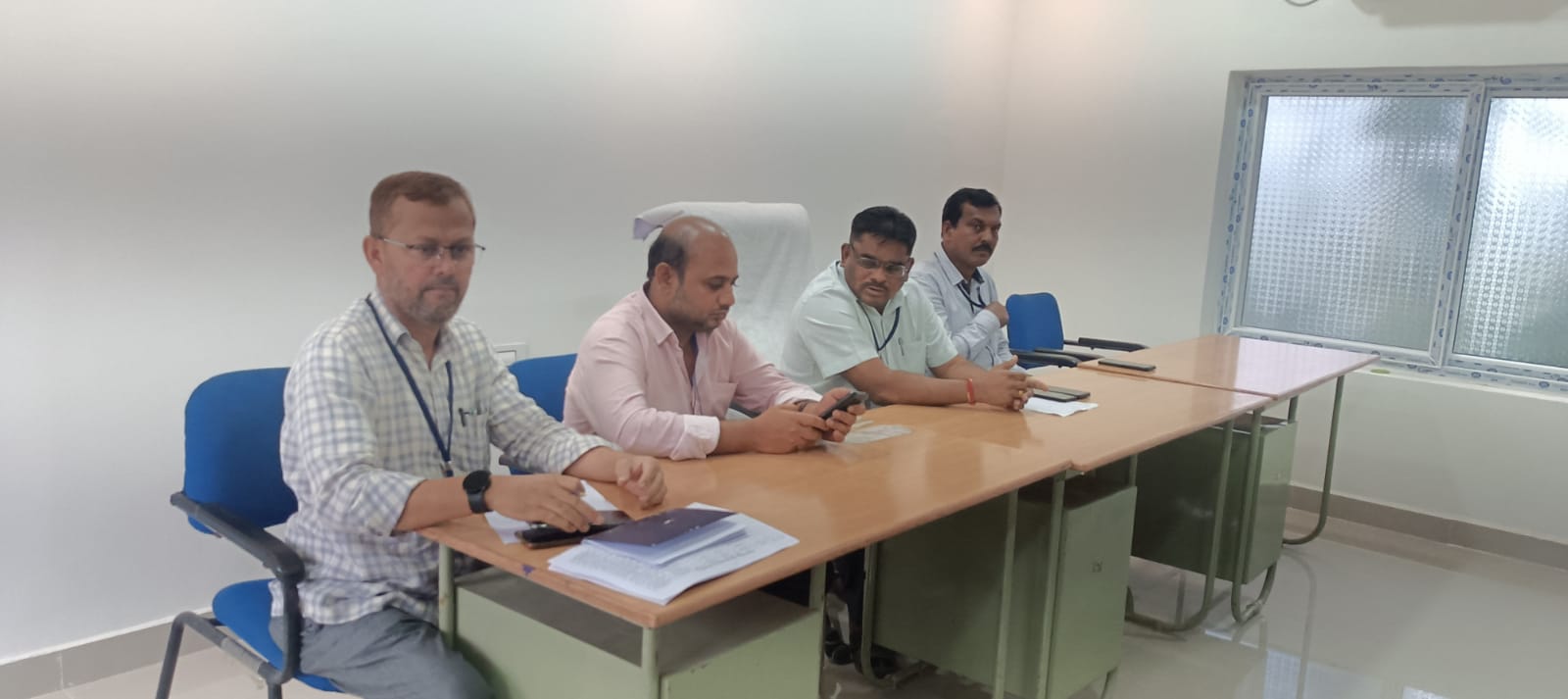 పోలింగ్ కేంద్రాల్లో సదుపాయాలు కల్పించాలి