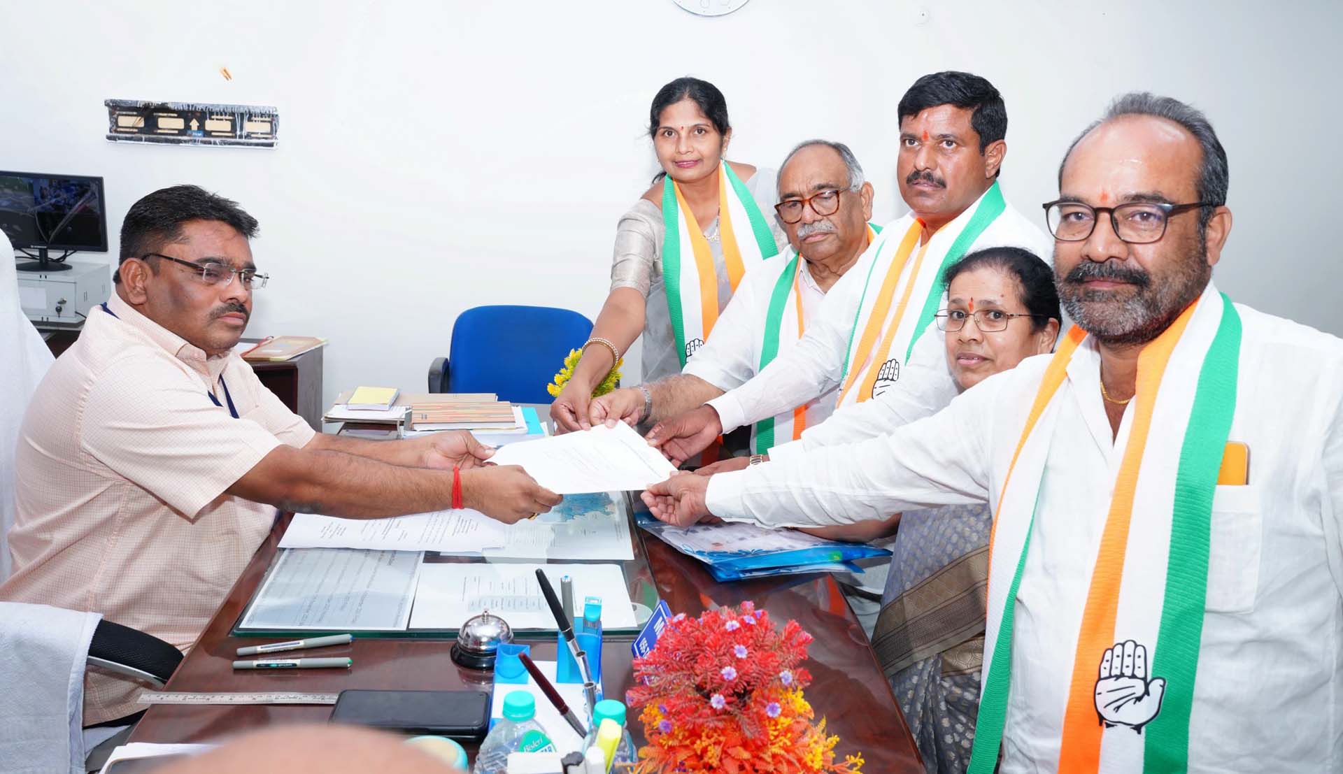 మనోహర్ రెడ్డి ఆస్తుల చిట్టా..!