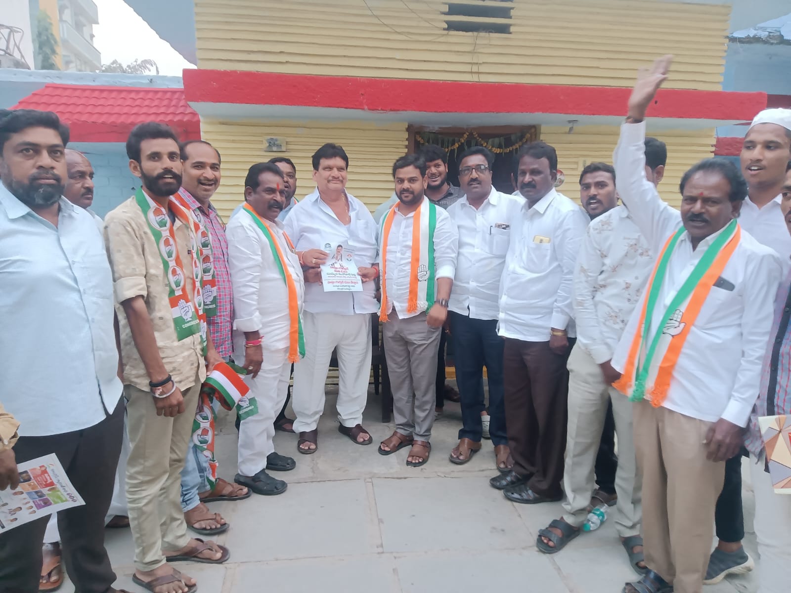 ఆరు గ్యారెంటీలతో పేదల సంక్షేమం