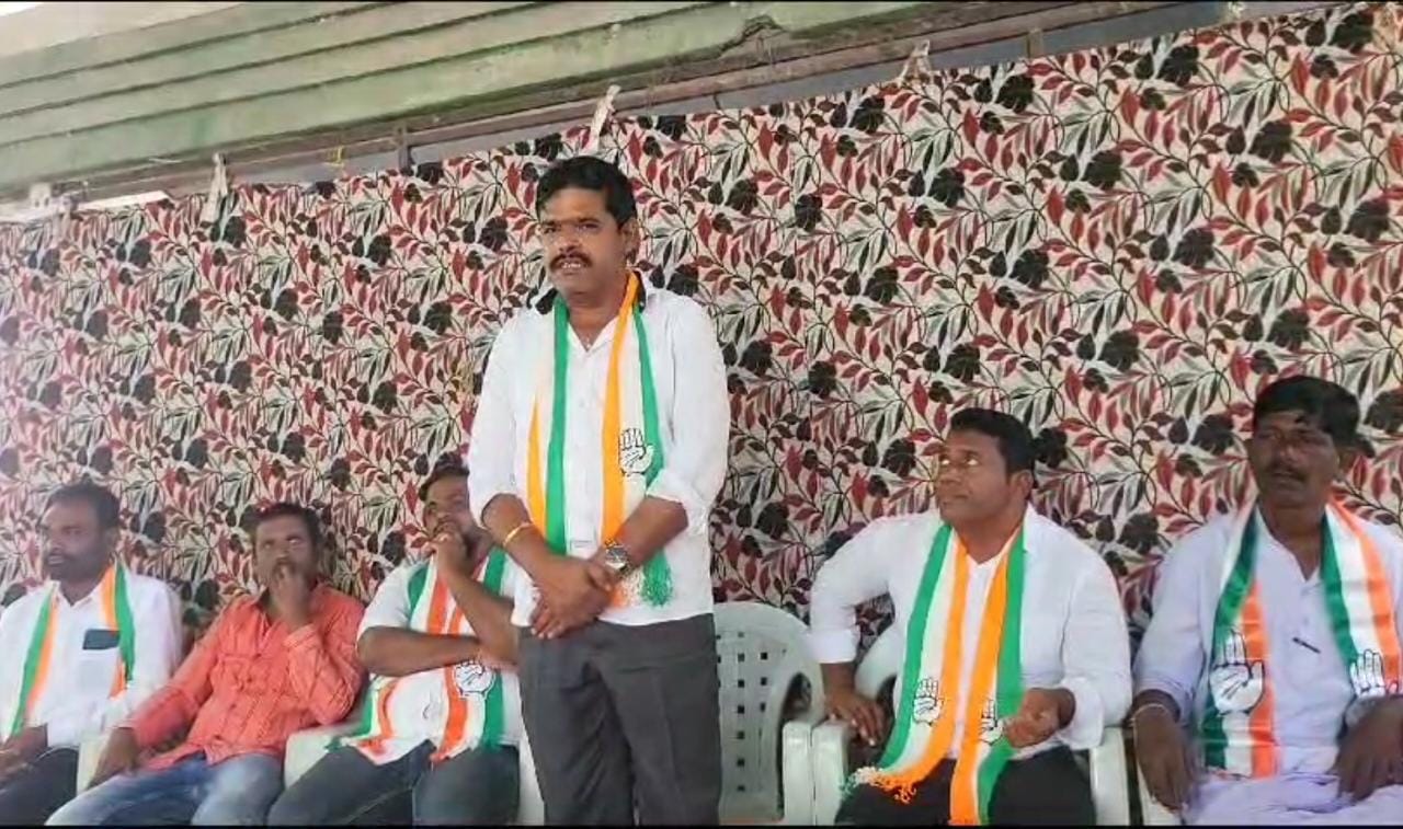 హస్తంతోనే హమాలీలు..!