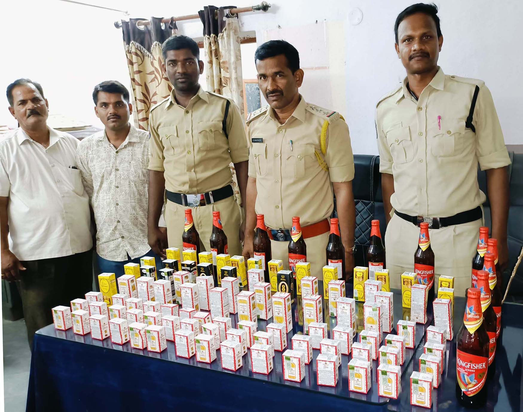 కర్ణాటక మద్యం సీజ్
