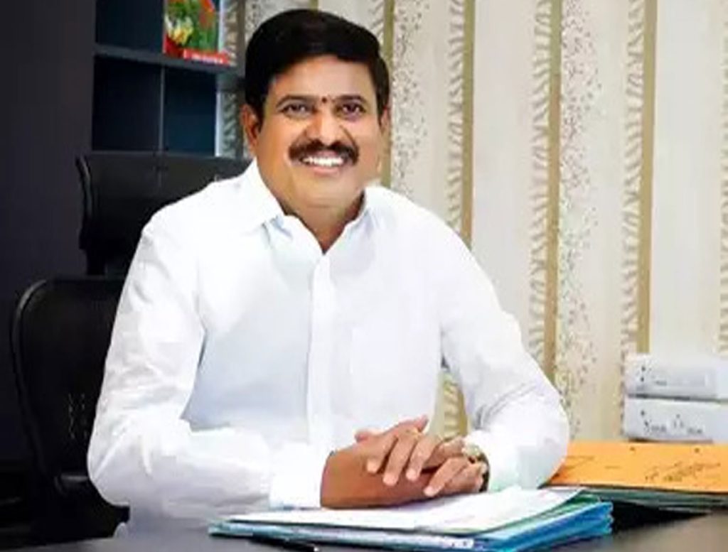 కాంగ్రెస్ నేతలు, కార్యక్తల కృషితో విజయం