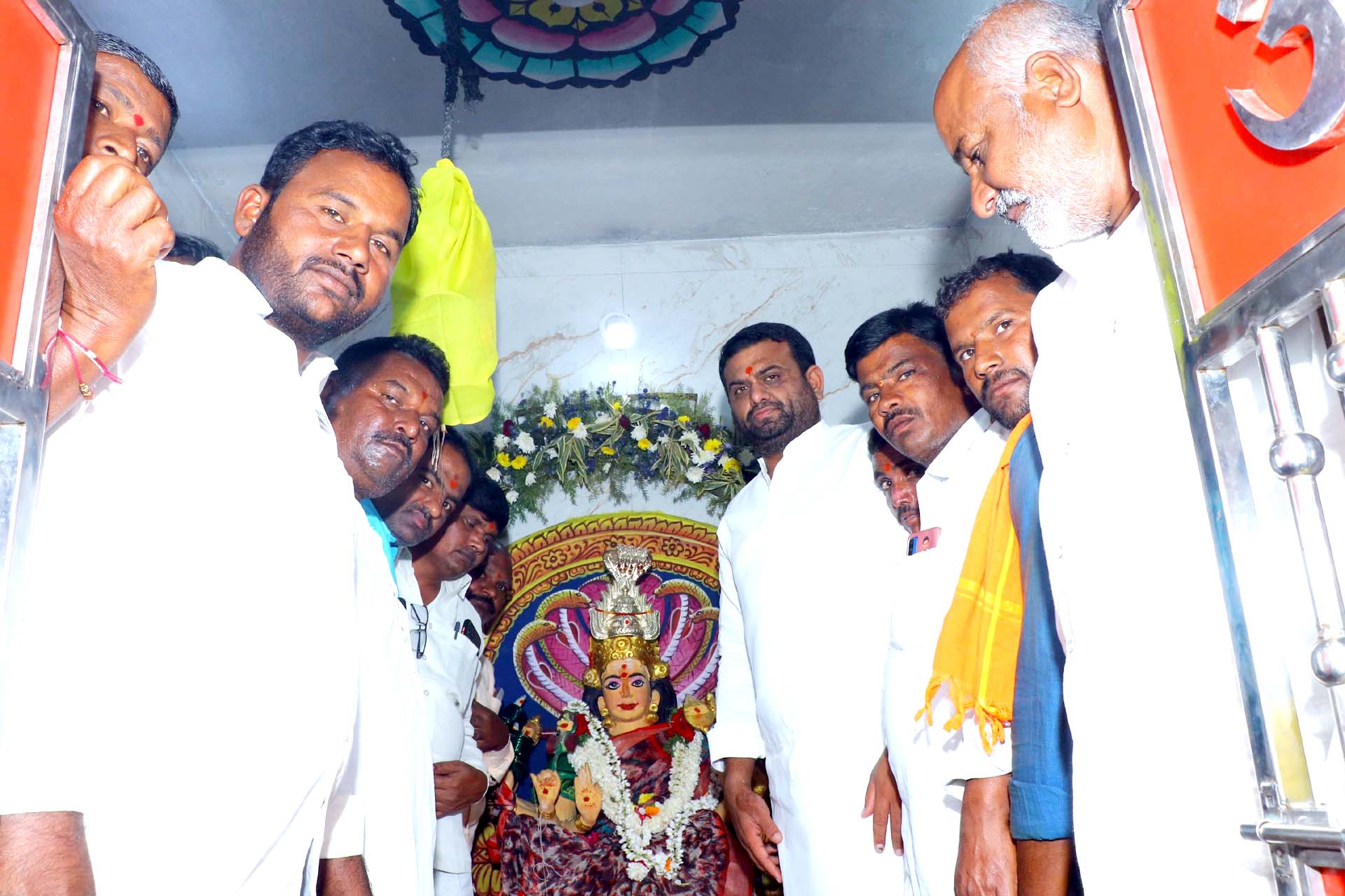 సల్లంగా చూడూ ఎల్లమ్మ తల్లీ..!